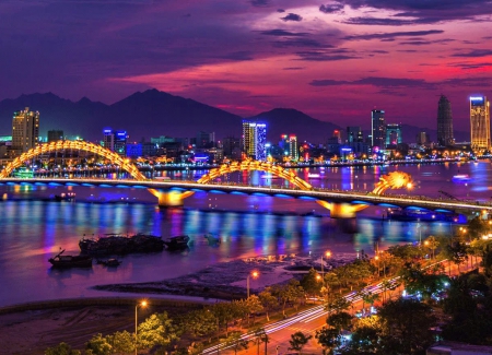 TOP 5 ATTRACTIVE TOURIST DESTINATIONS WHEN VISITING DA NANG CITY