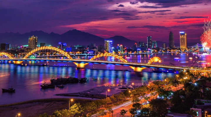 TOP 5 ATTRACTIVE TOURIST DESTINATIONS WHEN VISITING DA NANG CITY